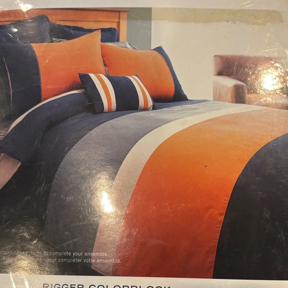 Nautica Colorblock Bedding Set in Orange and gray size Twin, NEW